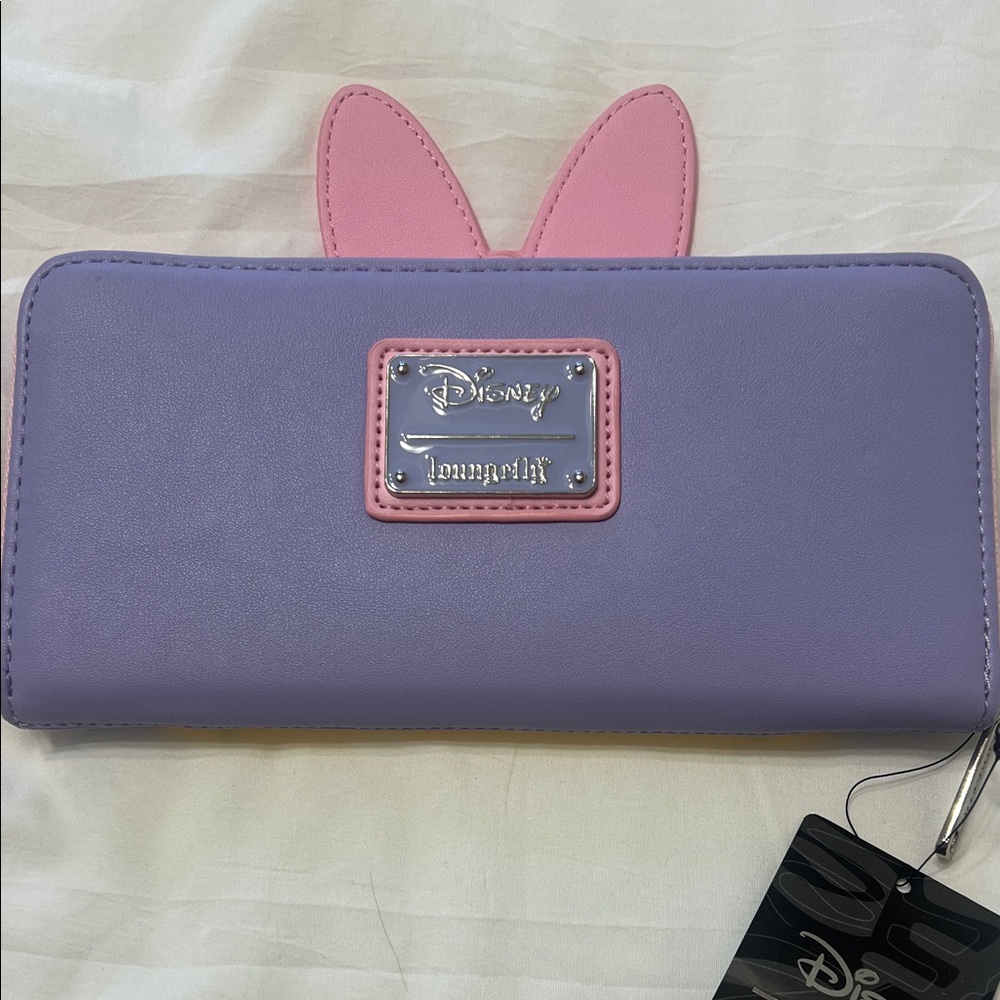 Loungefly Daisy Duck Pastel Wallet - Picture 3 of 4